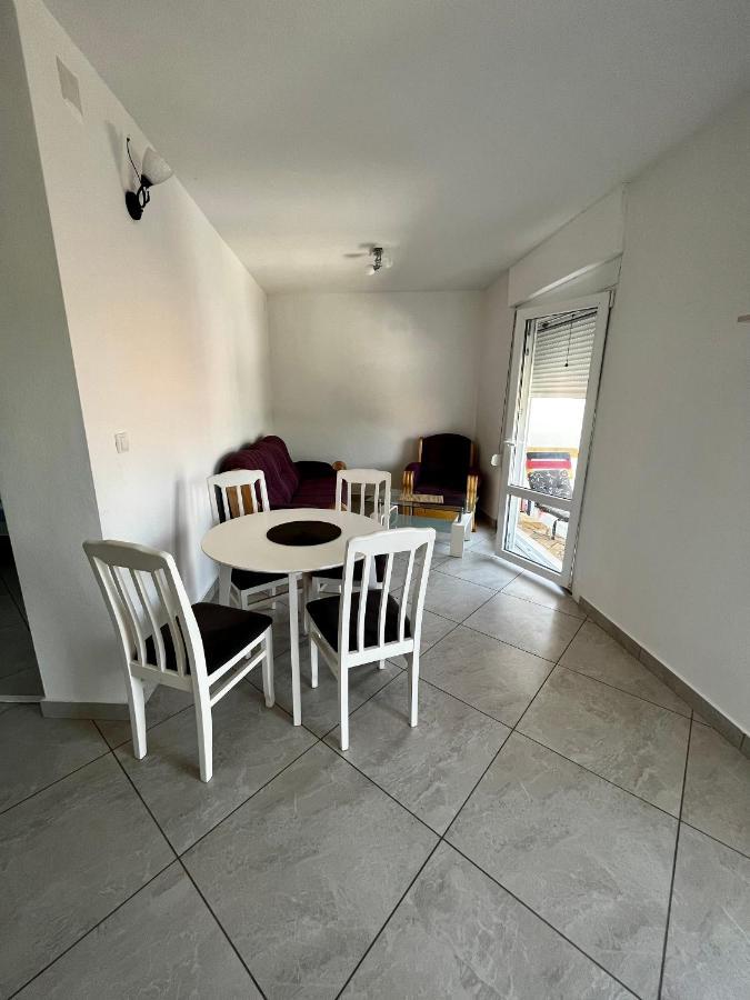 Apartments Apartmani Bojana 우체하 외부 사진